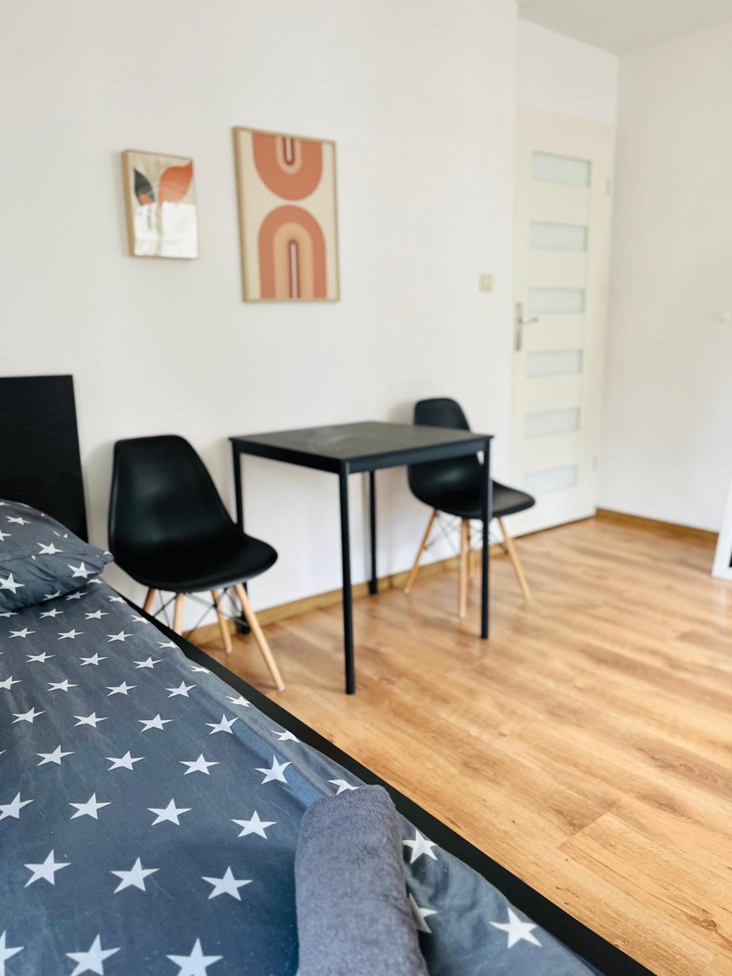 Rooms In Warsaw - C106B Bagian luar foto